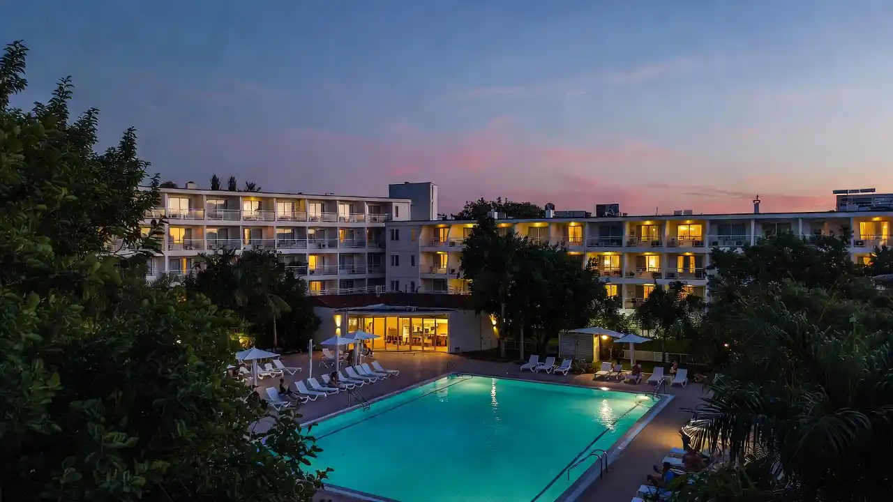 Piscine hôtel de dernière minute à Morillon